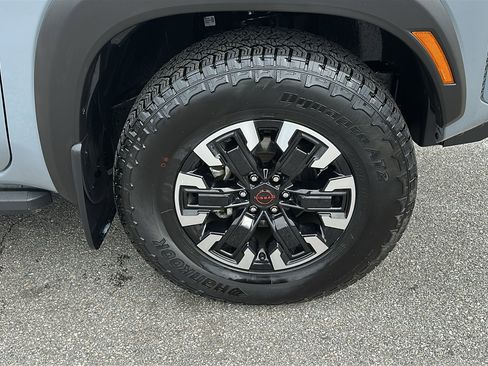 Certified 2023 Nissan Frontier PRO-4X w/ Pro Convenience Package image 9