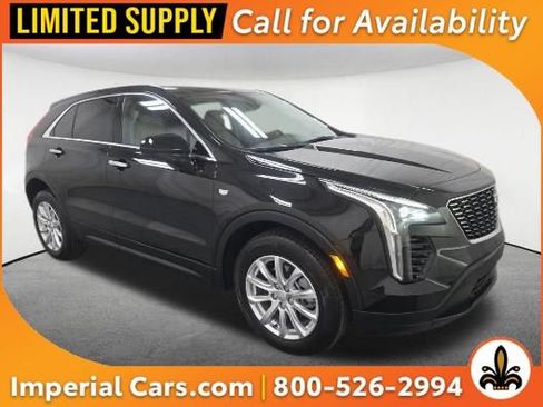 Used 2023 Cadillac XT4 Luxury AWD/4WD image 1