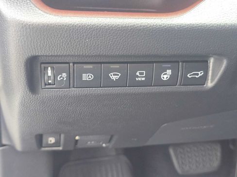 Used 2021 Toyota RAV4 Limited AWD/4WD image 25