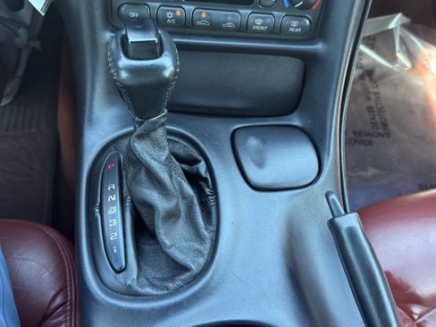 Used 1997 Chevrolet Corvette Coupe w/ Memory Pkg RWD image 25