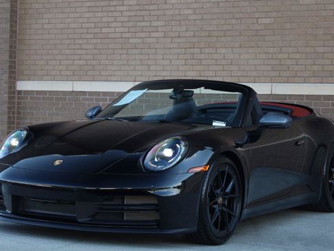 Used 2026 Porsche 911 Carrera T RWD image 9