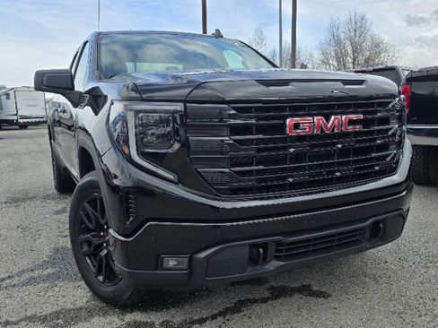 Used 2023 GMC Sierra 1500 Elevation AWD/4WD image 1