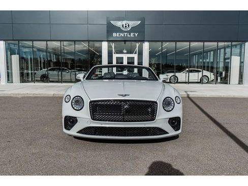 Used 2024 Bentley Continental GT Speed image 19