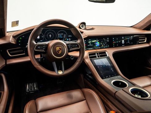 Used 2022 Porsche Taycan Turbo S image 4