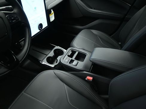 New 2026 Ford Mustang Mach-E Select image 16