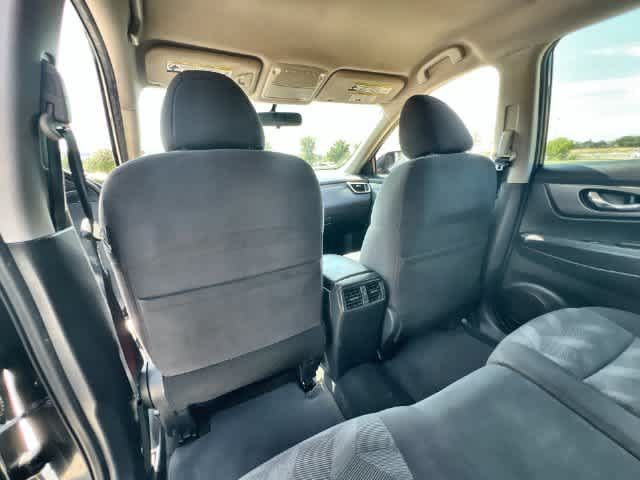 Used 2016 Nissan Rogue S FWD image 13