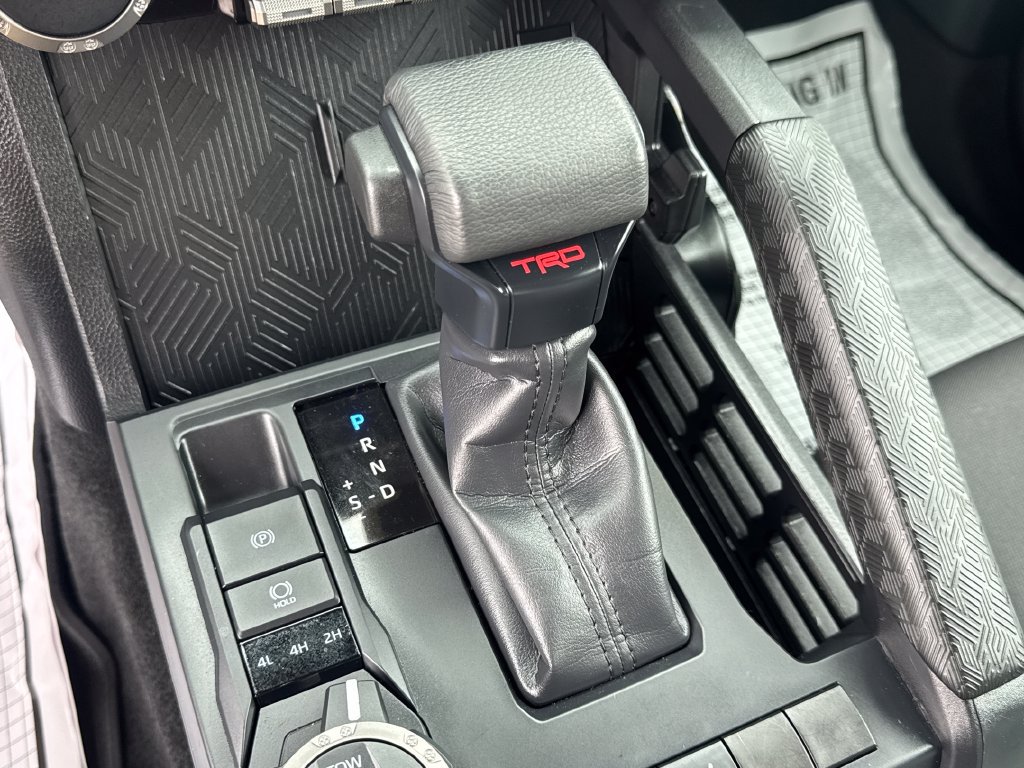 Used 2025 Toyota Tacoma TRD Off-Road AWD/4WD image 50