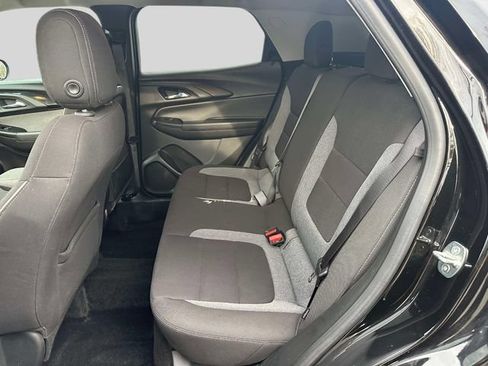 Used 2023 Chevrolet TrailBlazer LT w/ Convenience Package AWD/4WD image 18