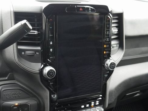 Used 2025 RAM 3500 Tradesman image 17