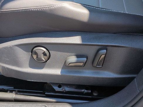 Used 2015 Volkswagen Golf TDI SEL FWD image 18