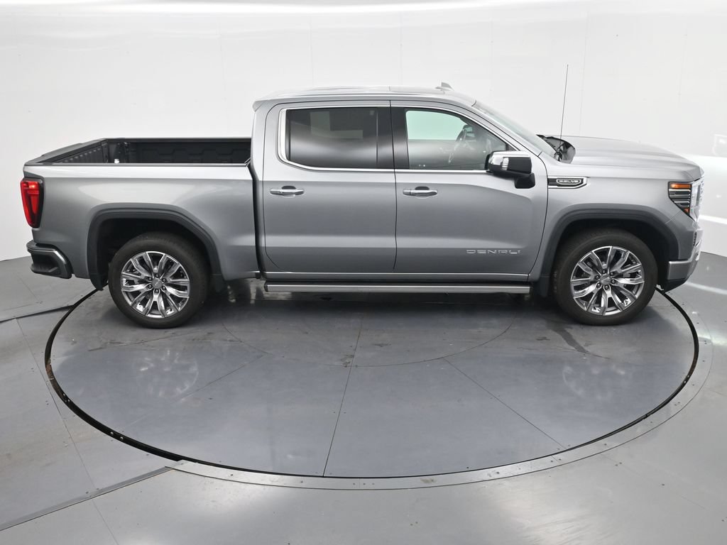 Used 2024 GMC Sierra 1500 Denali AWD/4WD image 21
