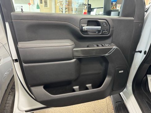 Certified 2021 GMC Sierra 2500 AT4 w/ AT4 Premium Plus Package image 15