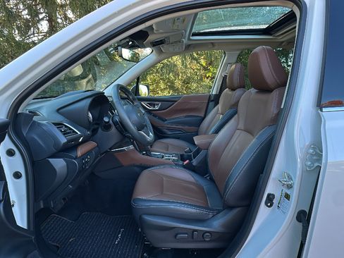 Used 2023 Subaru Forester Touring w/ Popular Package #2 image 13