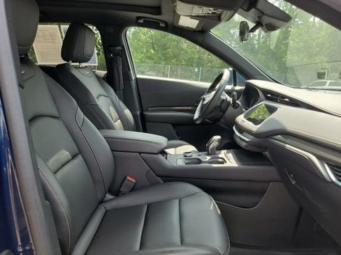 Used 2019 Cadillac XT4 Sport w/ Enhanced Visibility Package AWD/4WD image 30
