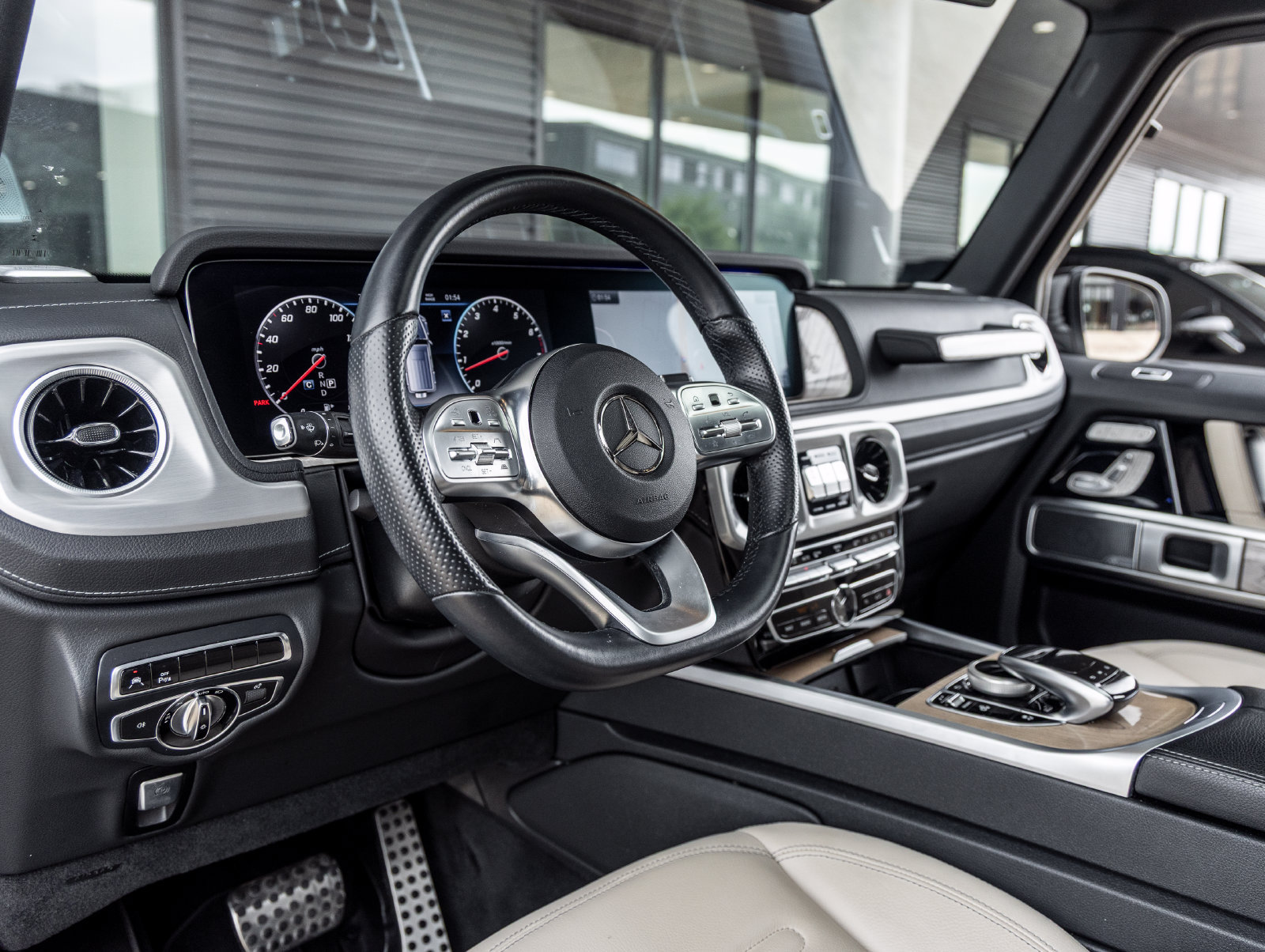 Used 2020 Mercedes-Benz G 550 image 27