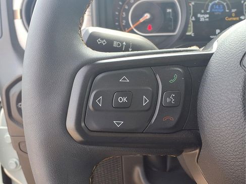 Used 2024 Jeep Wrangler Unlimited Sport AWD/4WD image 5