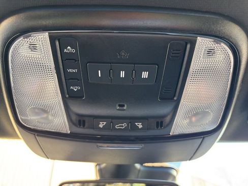 Used 2024 Dodge Durango GT image 36