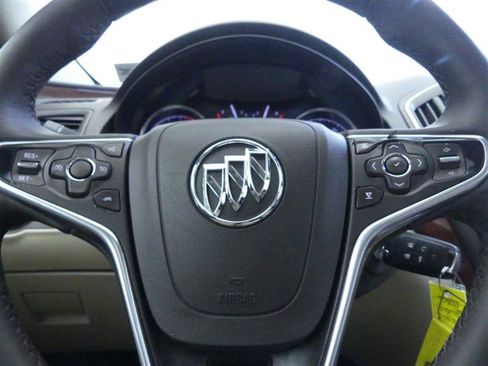 Used 2017 Buick Regal Sport Touring FWD image 15