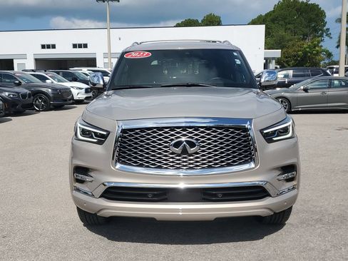 Used 2023 INFINITI QX80 Sensory w/ Cargo Package AWD/4WD image 9