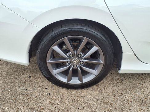 Used 2020 Honda Civic EX image 30