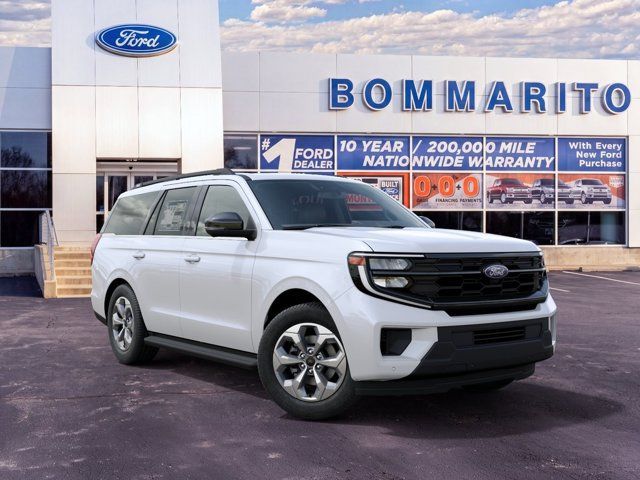 New 2027 Ford Expedition Active AWD/4WD image 4