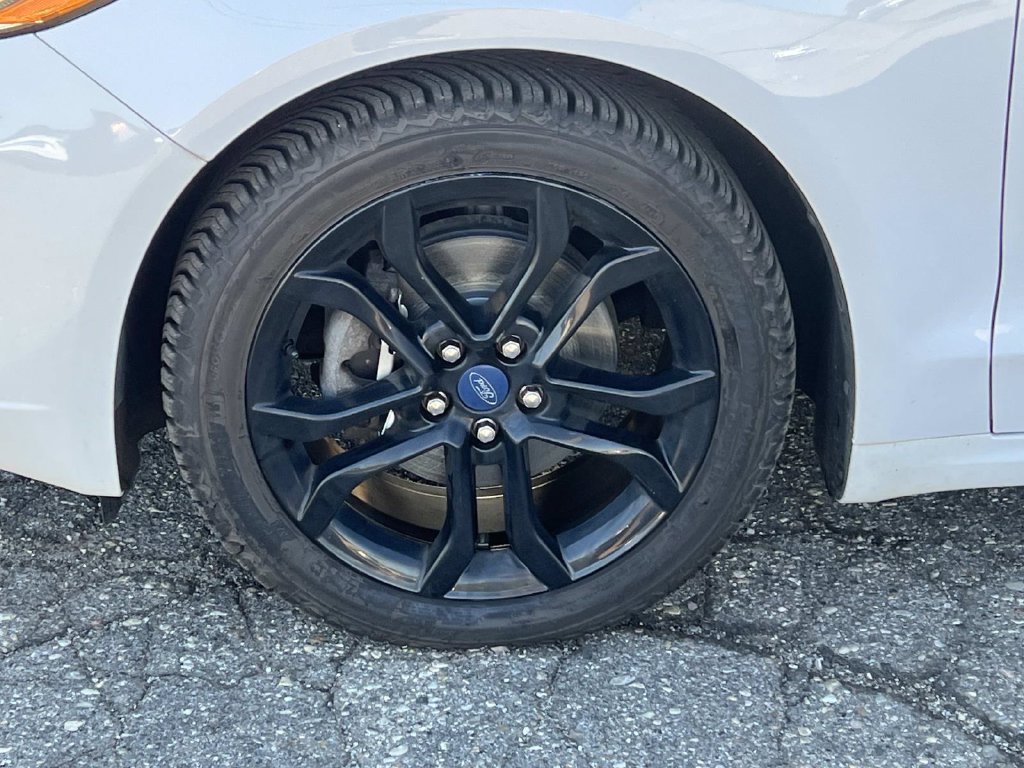 Used 2020 Ford Fusion SE w/ Equipment Group 151A FWD image 8