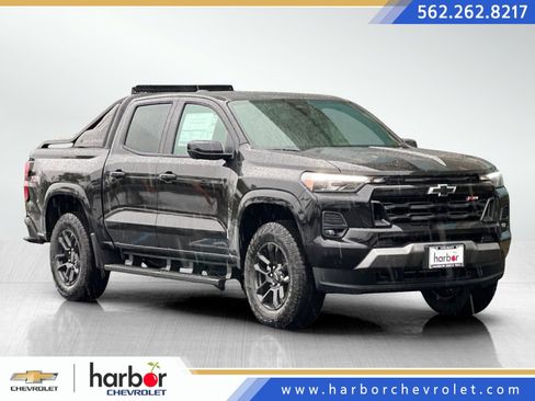 New 2025 Chevrolet Colorado Z71 w/ Midnight Edition image 1