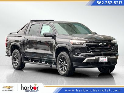New 2025 Chevrolet Colorado Z71 w/ Midnight Edition