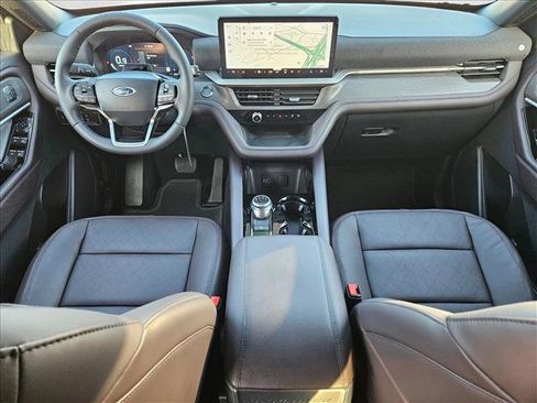 New 2026 Ford Explorer Platinum image 15