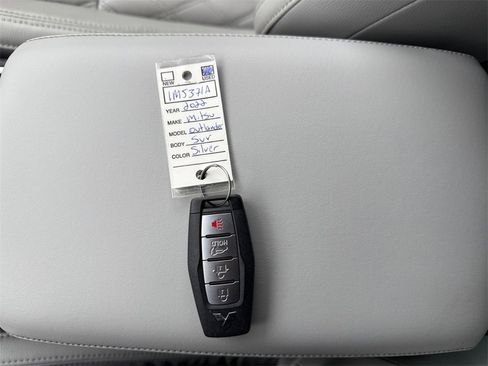 Used 2022 Mitsubishi Outlander SEL image 32