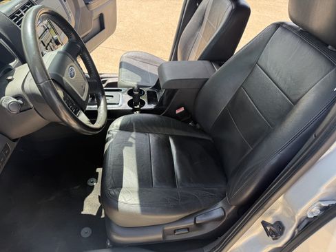 Used 2012 Ford Escape Limited AWD/4WD image 16
