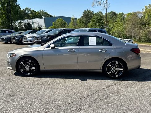 Used 2021 Mercedes-Benz A 220 image 4