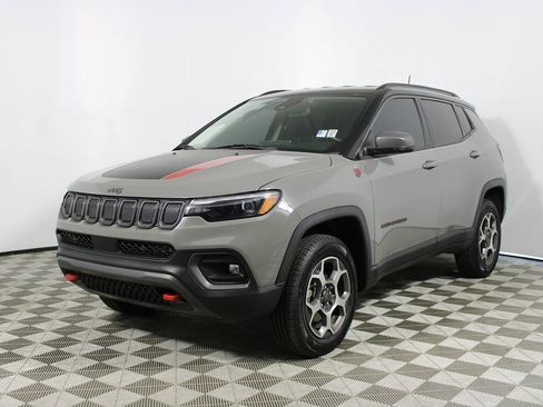 Used 2022 Jeep Compass Trailhawk w/ Trailhawk Elite Group image 35