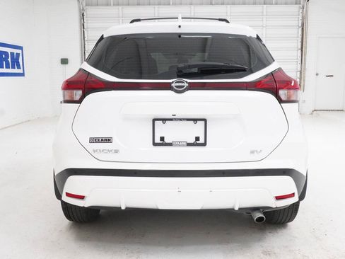 Used 2023 Nissan Kicks SV w/ Exterior Package FWD image 29
