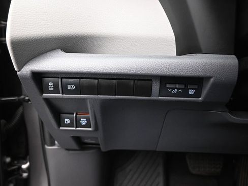 Used 2021 Toyota Sienna XLE FWD image 14
