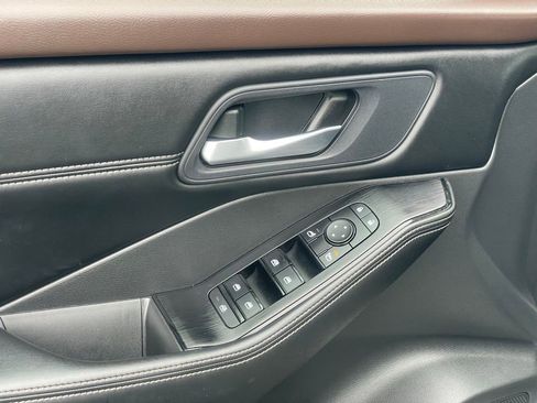 Certified 2023 Nissan Rogue SV w/ SV Premium B Package image 13