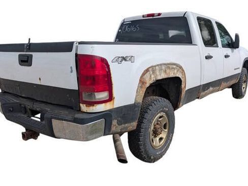 Used 2007 GMC Sierra 2500 SLE w/ SLE1 Preferred Package AWD/4WD image 5