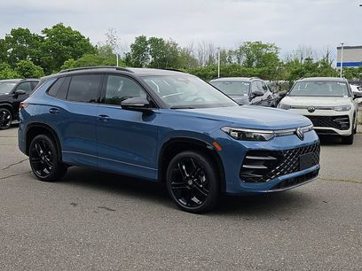 New 2026 Volkswagen Tiguan SE R-Line