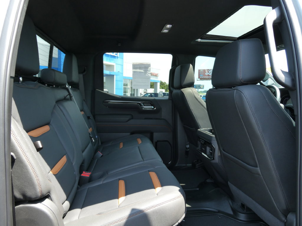 Certified 2024 GMC Sierra 1500 AT4 w/ Technology Package AWD/4WD image 16