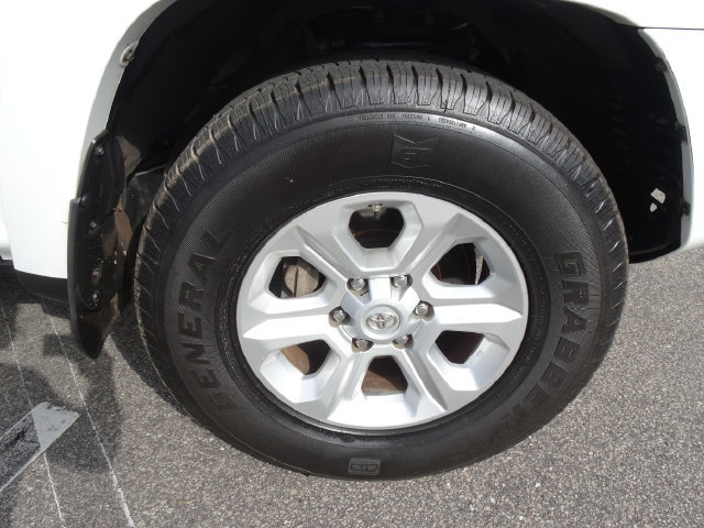 Used 2015 Toyota 4Runner SR5 RWD image 32