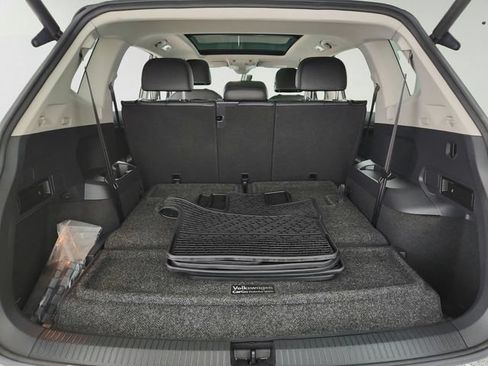 Used 2020 Volkswagen Tiguan SEL w/ 3rd Row Seat Package AWD/4WD image 33