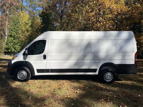 Used 2025 RAM ProMaster 3500 w/ Safety Group image 7