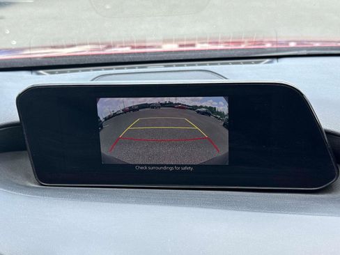 Used 2020 MAZDA MAZDA3 Hatchback FWD image 20
