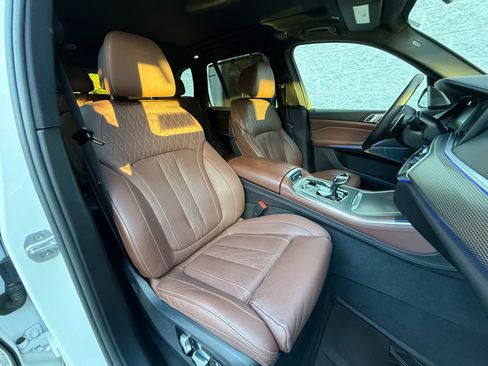 Used 2019 BMW X5 xDrive50i image 23