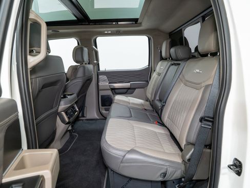 Used 2025 Ford F250 Platinum w/ Platinum Plus Package image 43