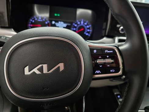 Used 2022 Kia Sorento S w/ Panoramic Sunroof Package FWD image 19