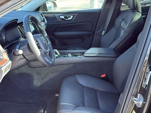 Used 2025 Volvo V60 B5 Cross Country Plus AWD/4WD image 19