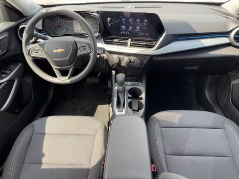 Used 2026 Chevrolet Trax LS w/ Driver Confidence Package FWD image 14