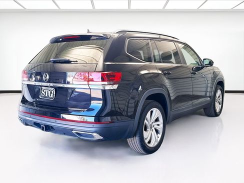 Used 2021 Volkswagen Atlas SE w/ Towing Package image 4
