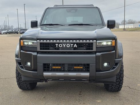 Used 2024 Toyota Land Cruiser image 2